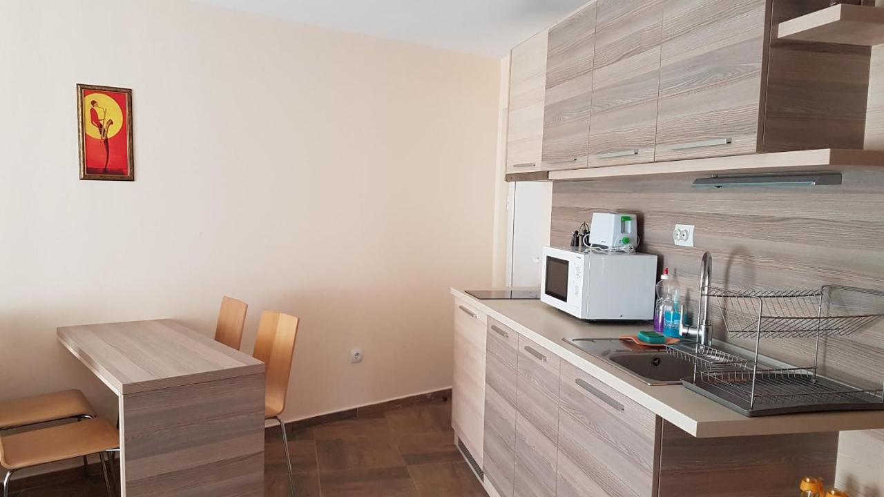 Къщата С Чешмата Veliko Tarnovo Exterior foto