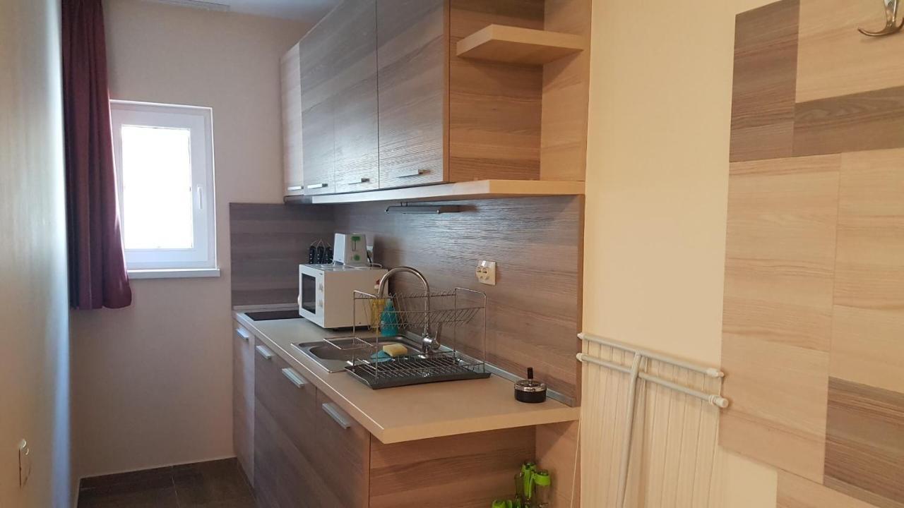 Къщата С Чешмата Veliko Tarnovo Exterior foto