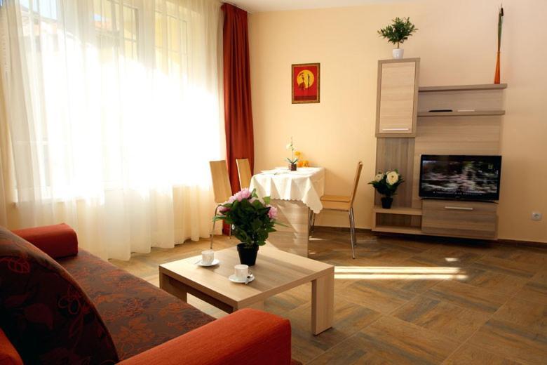 Къщата С Чешмата Veliko Tarnovo Exterior foto